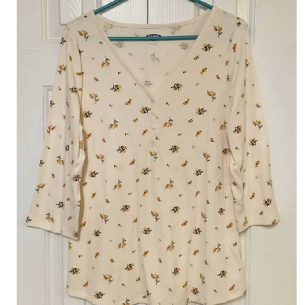 Old navy bundle - Picture 3 of 3